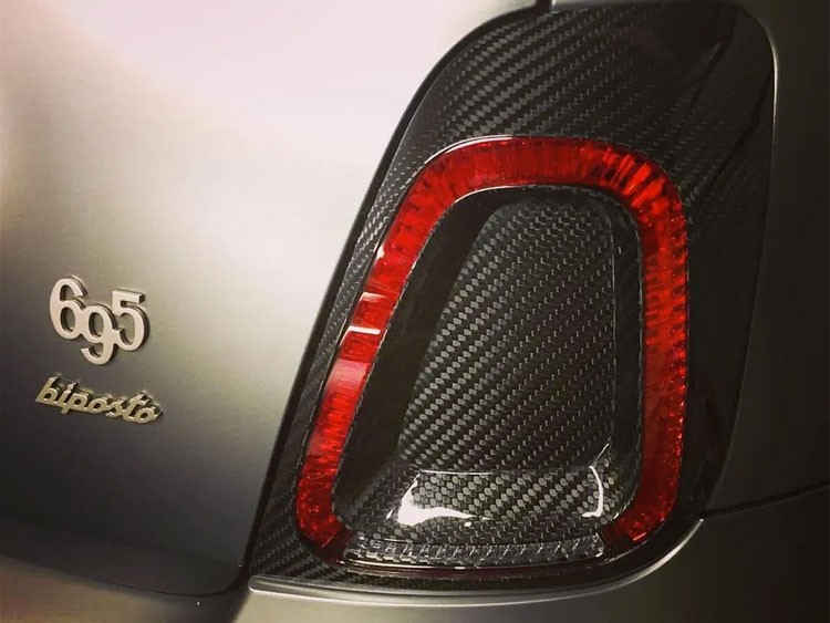 FIAT 500 Tail Light Frame Cover Kit in Carbon Fiber - European Model